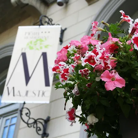 Le Majestic By Popinns Hotel